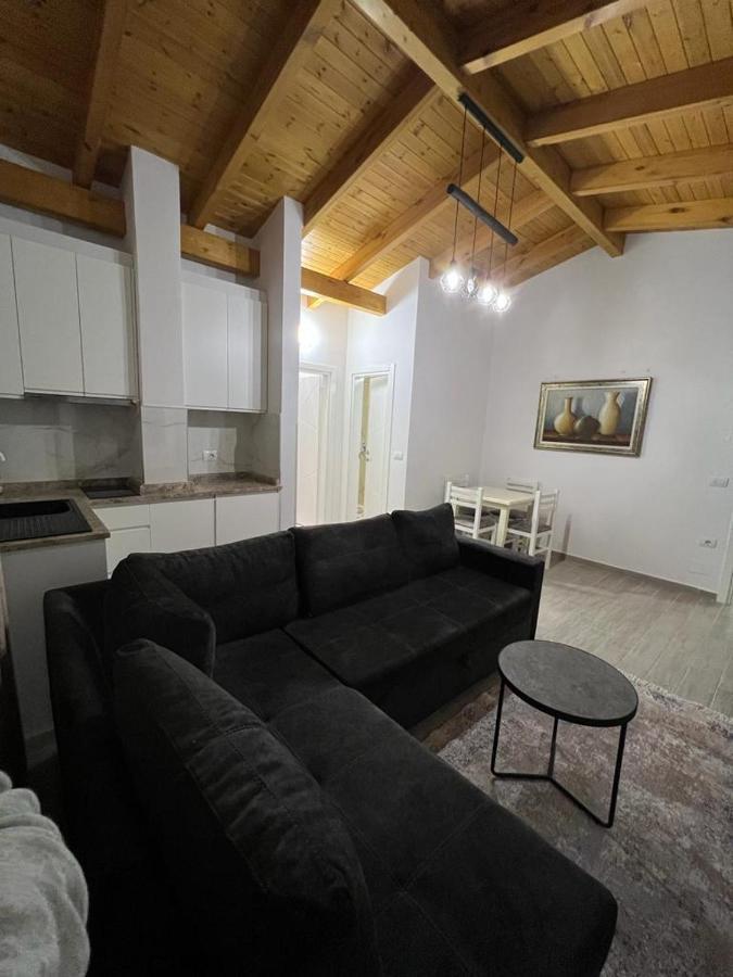 Trip-Stop Apartments Wlora Zewnętrze zdjęcie