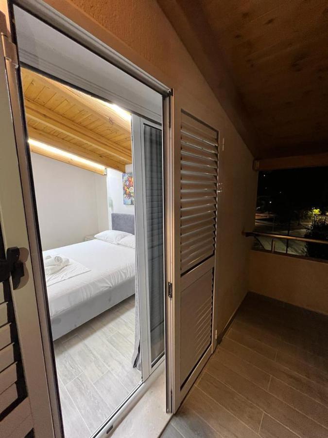 Trip-Stop Apartments Wlora Zewnętrze zdjęcie