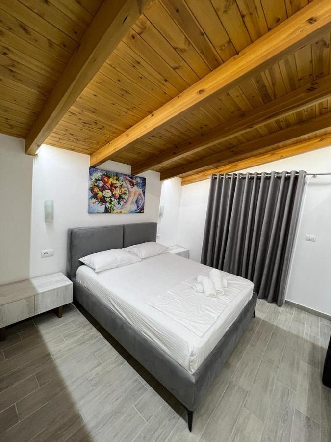 Trip-Stop Apartments Wlora Zewnętrze zdjęcie