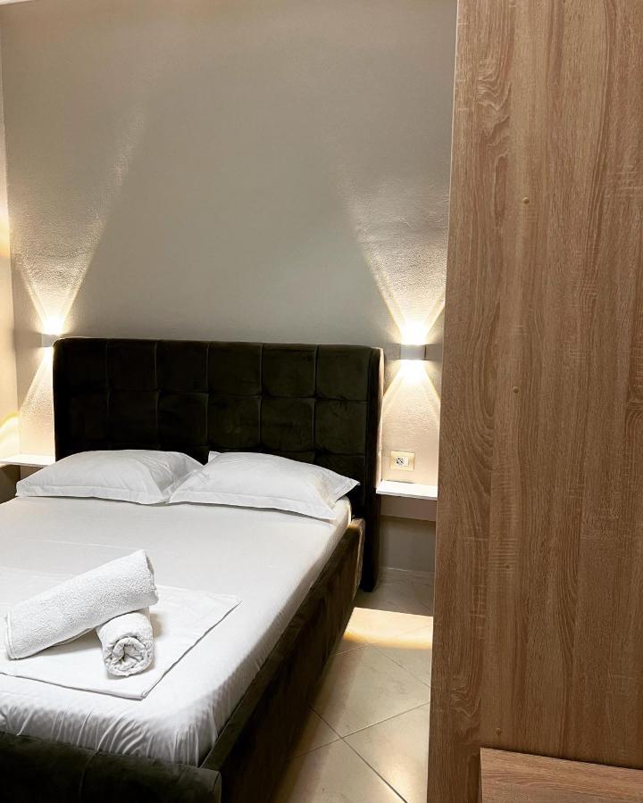Trip-Stop Apartments Wlora Zewnętrze zdjęcie