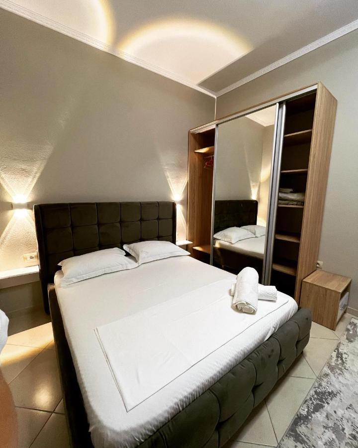 Trip-Stop Apartments Wlora Zewnętrze zdjęcie