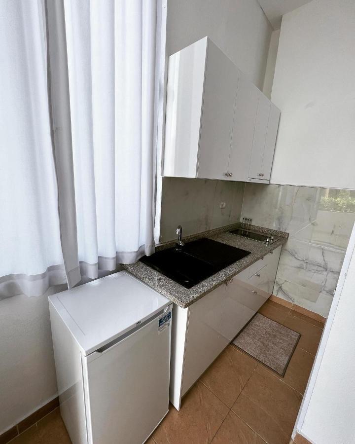 Trip-Stop Apartments Wlora Zewnętrze zdjęcie