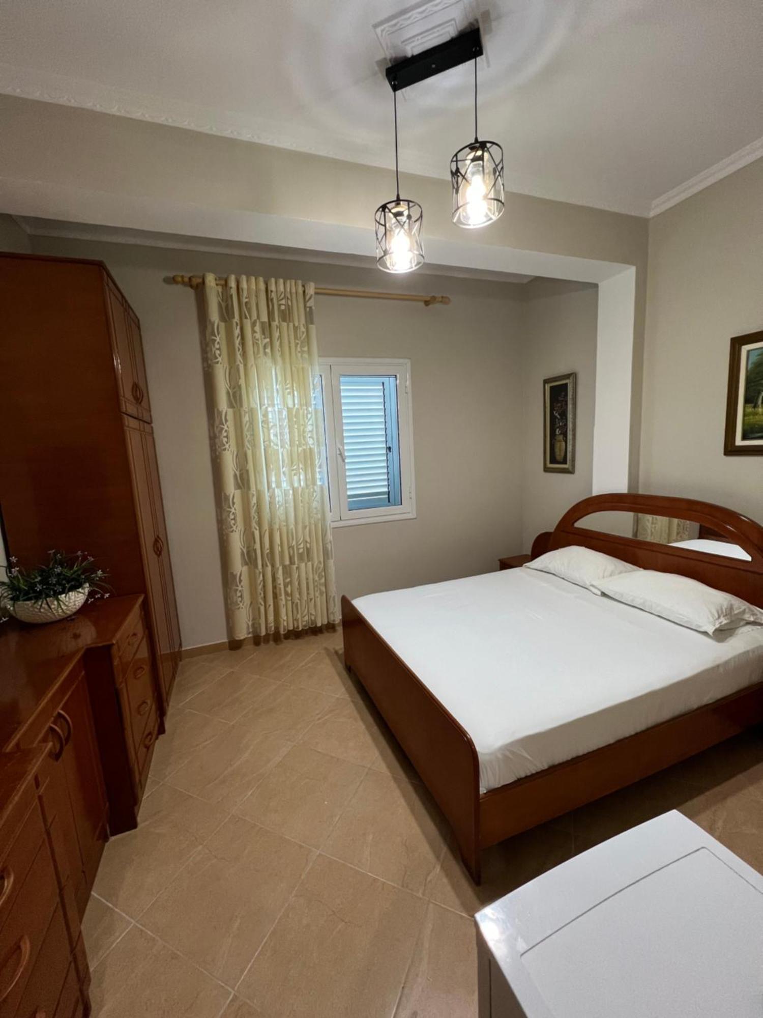 Trip-Stop Apartments Wlora Zewnętrze zdjęcie