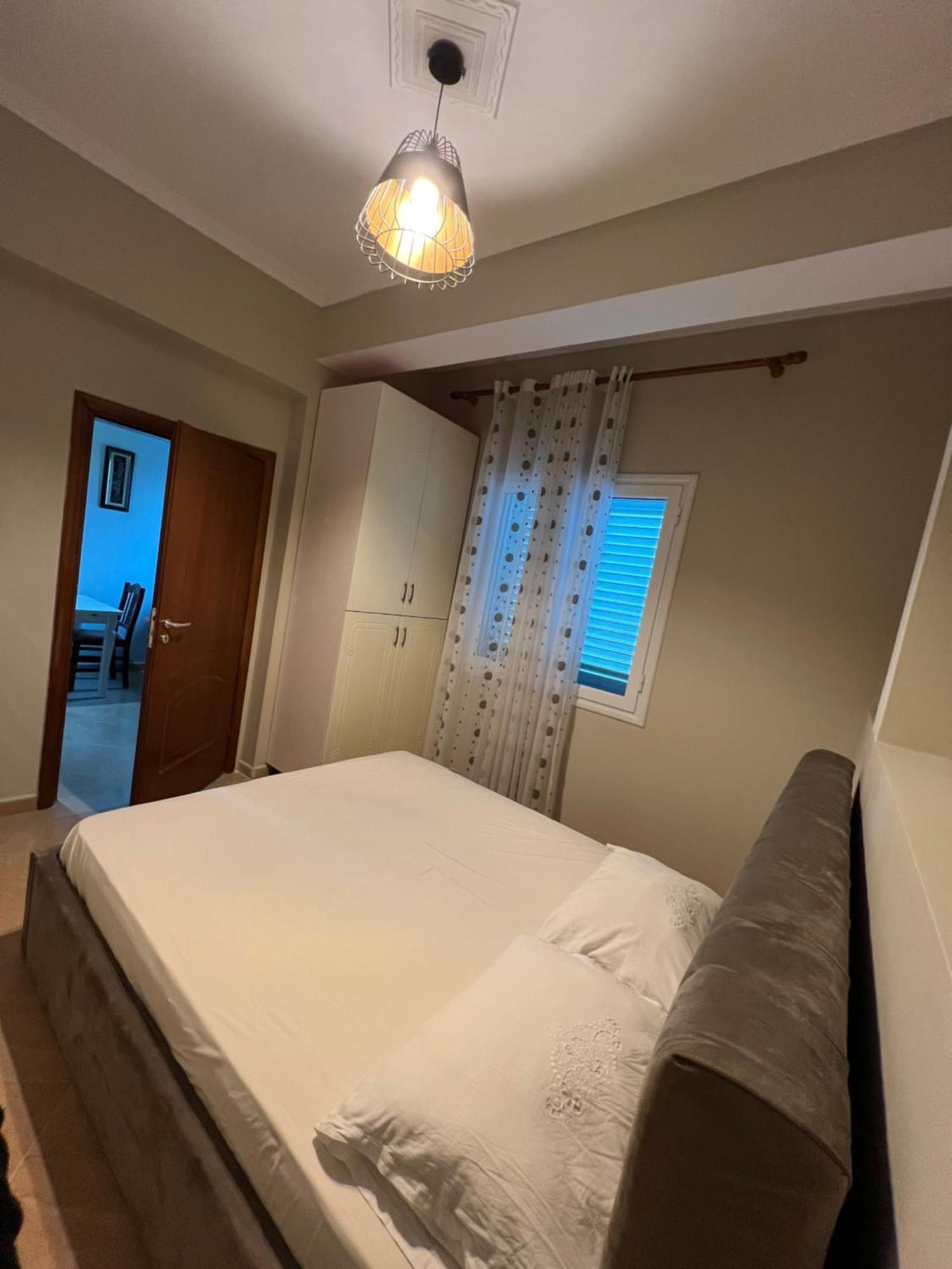 Trip-Stop Apartments Wlora Zewnętrze zdjęcie