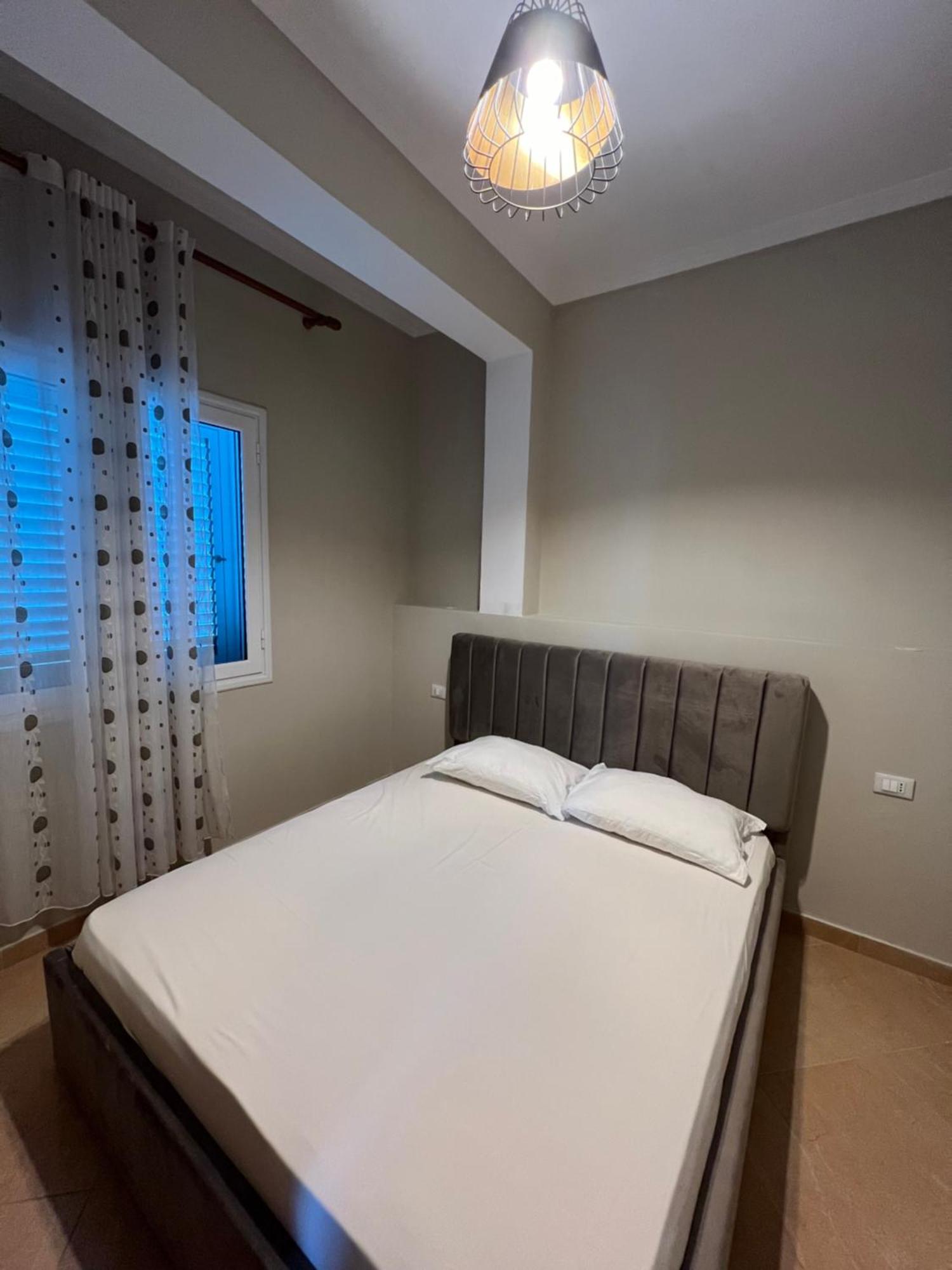 Trip-Stop Apartments Wlora Zewnętrze zdjęcie