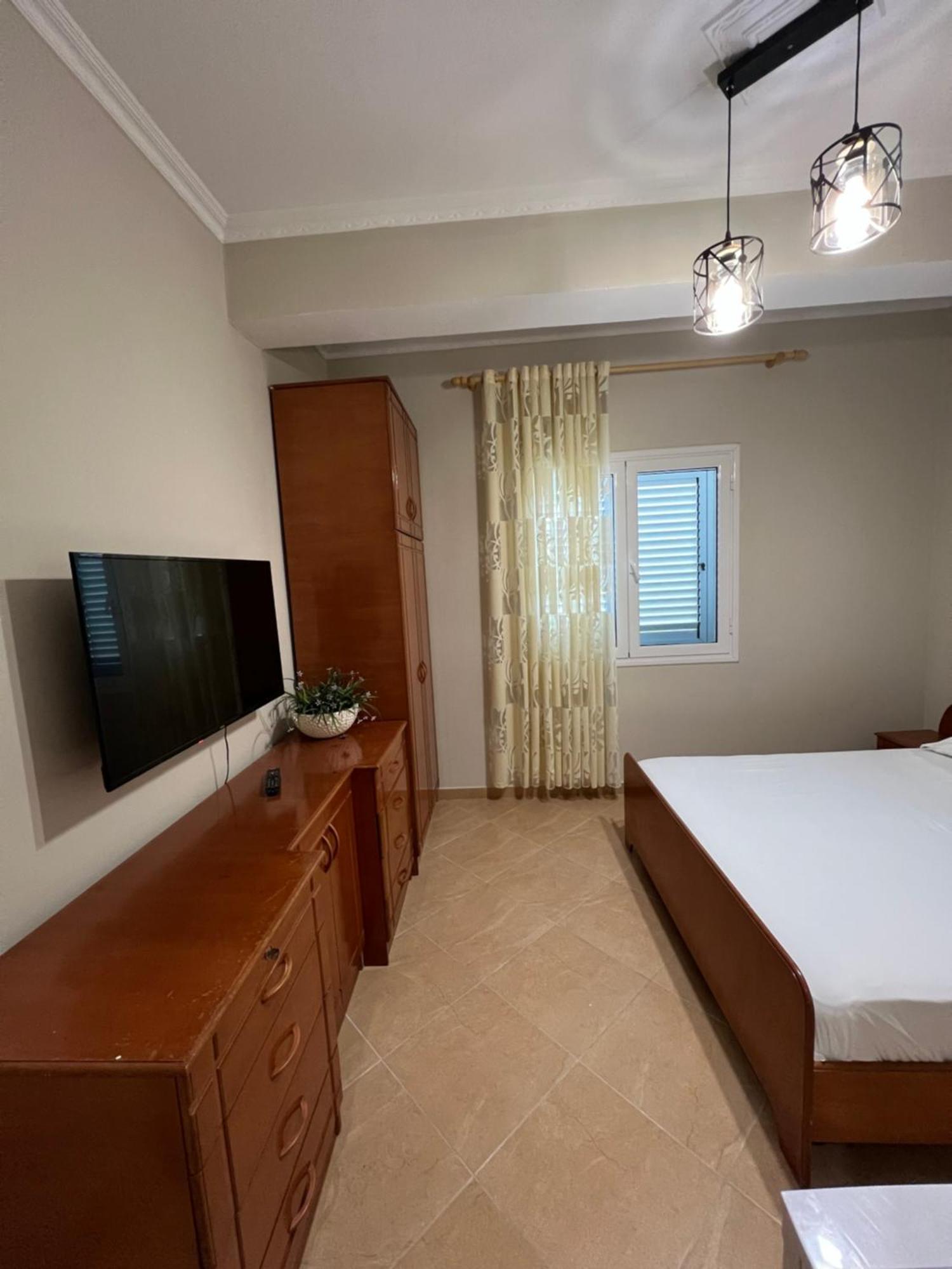 Trip-Stop Apartments Wlora Zewnętrze zdjęcie